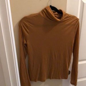 Long sleeve turtleneck